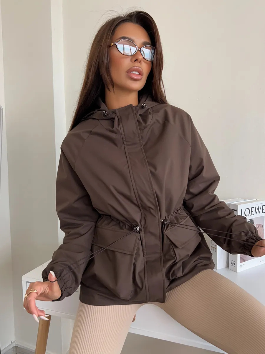 SONIA / CHAQUETA IMPERMEABLE CON CAPUCHA