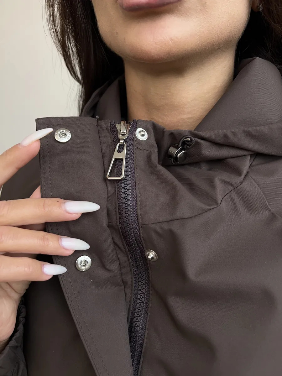 SONIA / CHAQUETA IMPERMEABLE CON CAPUCHA