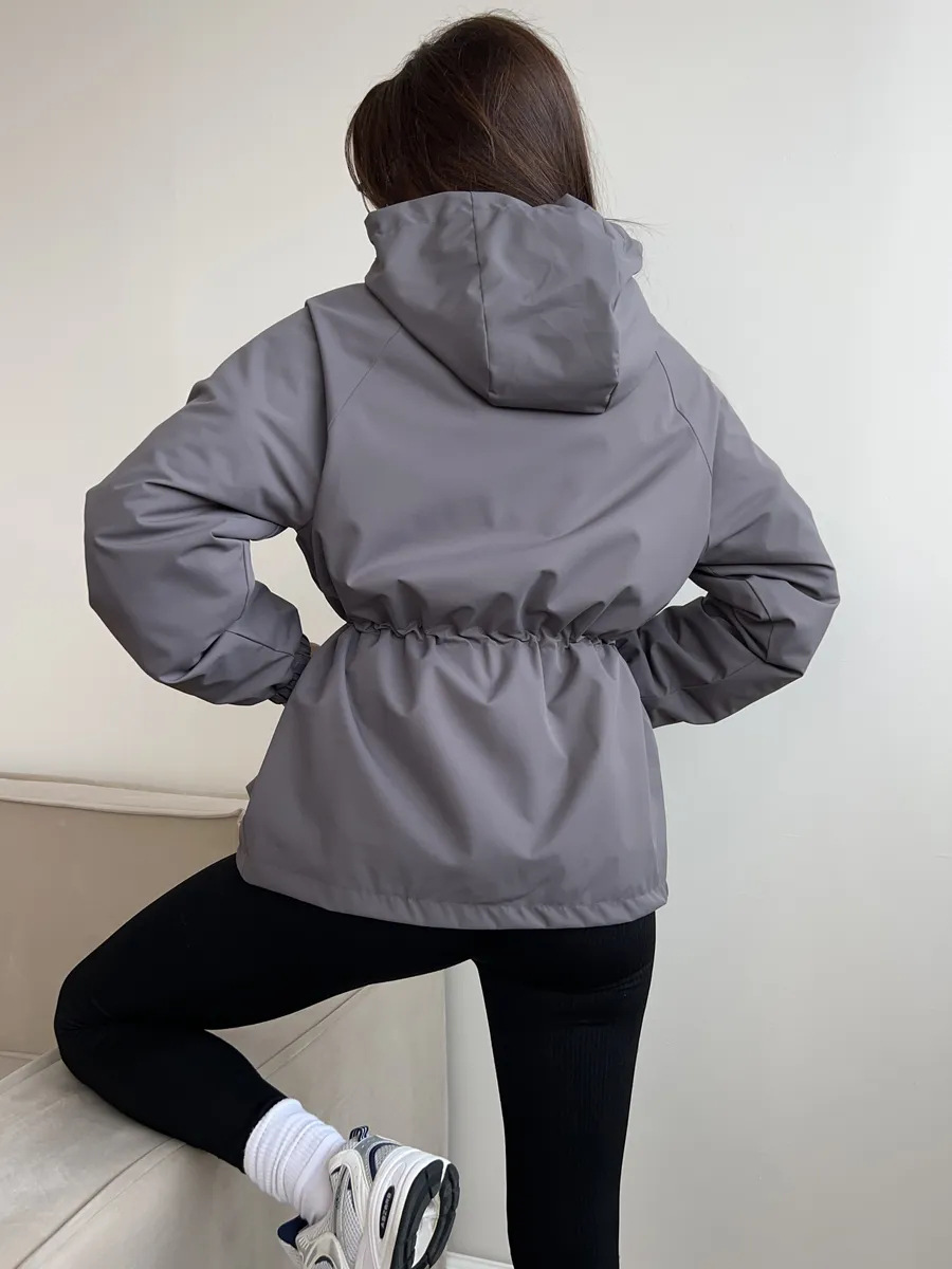 SONIA / CHAQUETA IMPERMEABLE CON CAPUCHA