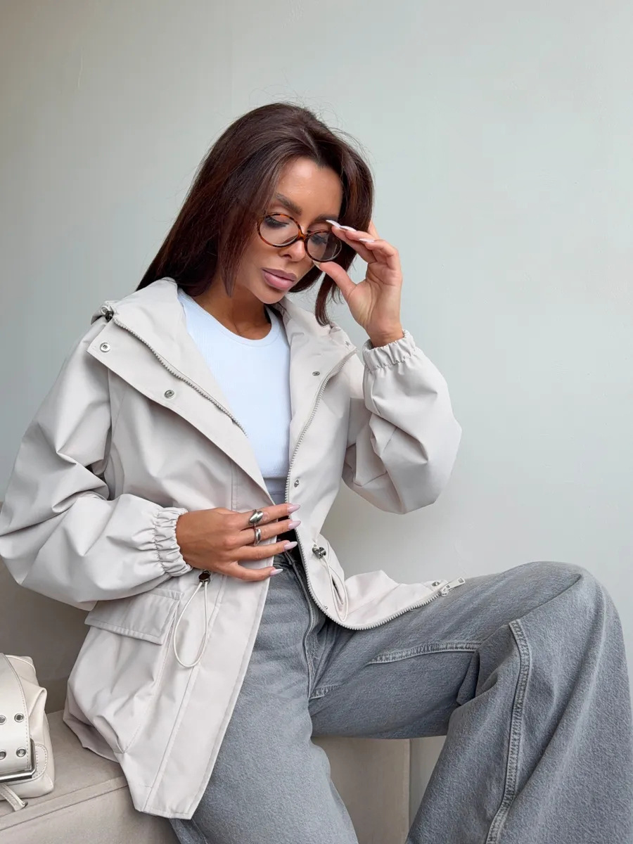 SONIA / CHAQUETA IMPERMEABLE CON CAPUCHA
