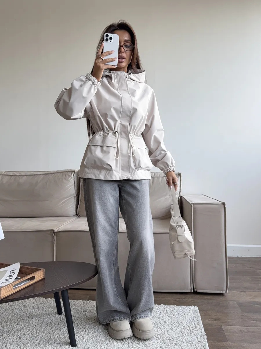 SONIA / CHAQUETA IMPERMEABLE CON CAPUCHA