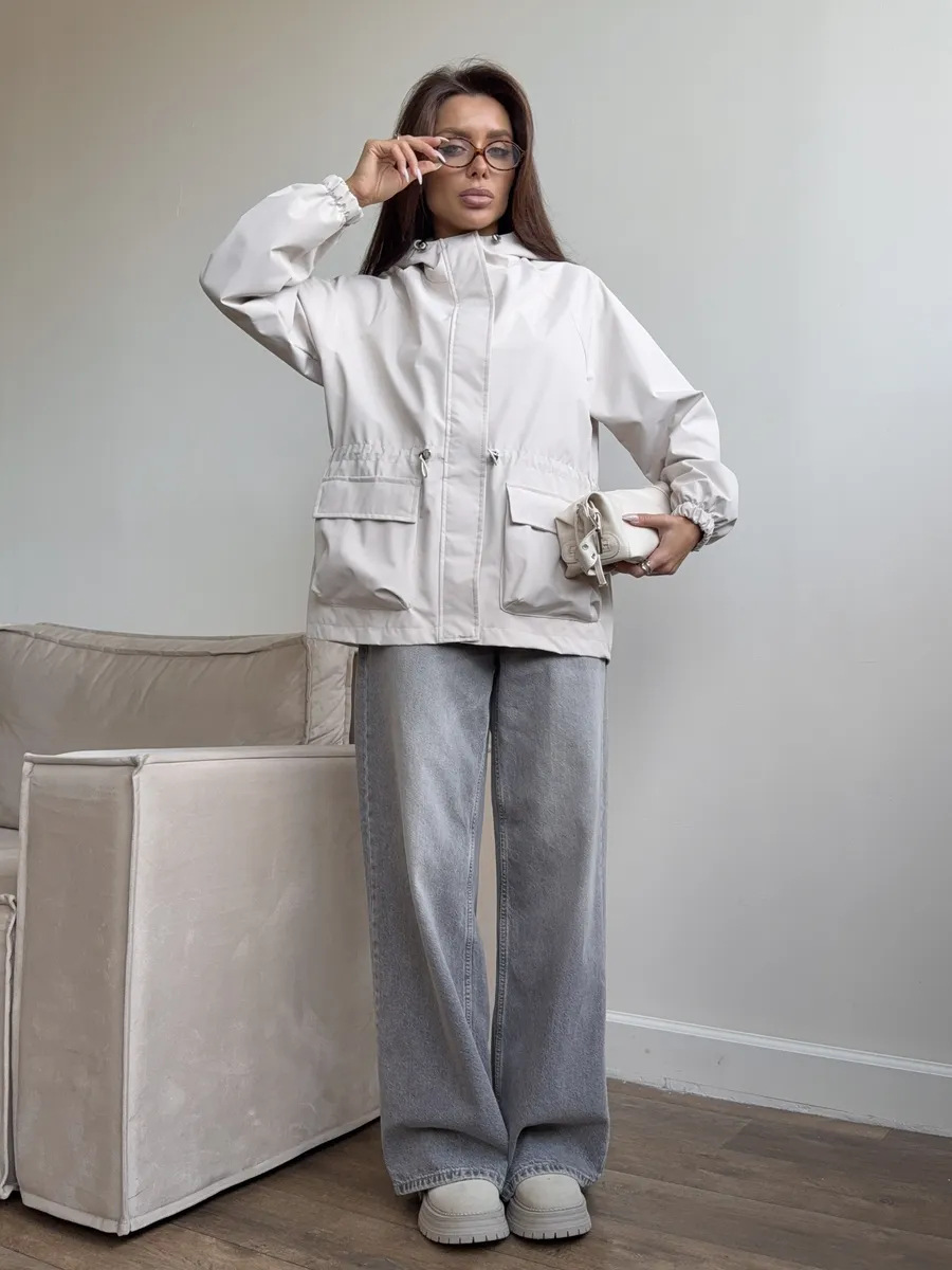 SONIA / CHAQUETA IMPERMEABLE CON CAPUCHA