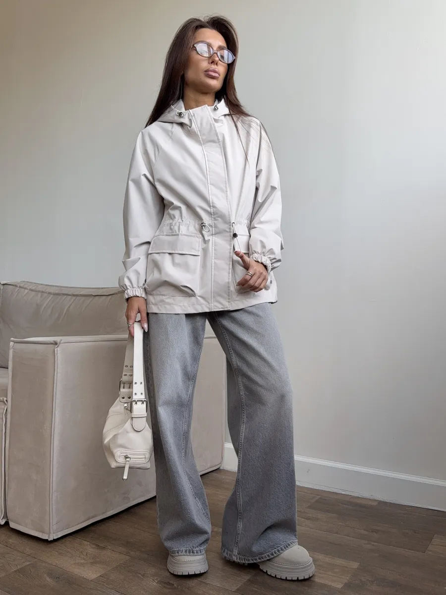 SONIA / CHAQUETA IMPERMEABLE CON CAPUCHA
