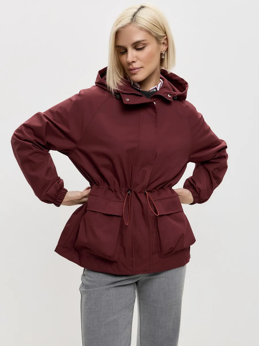 SONIA / CHAQUETA IMPERMEABLE CON CAPUCHA