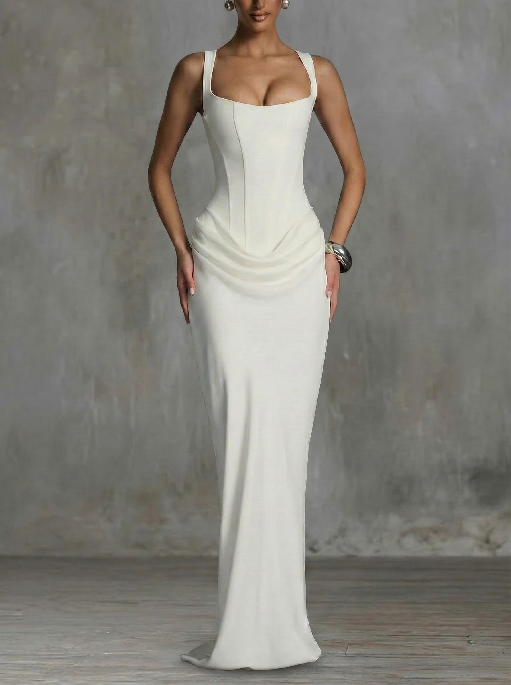 LYA / VESTIDO MAXI CON ESCOTE CUADRADO