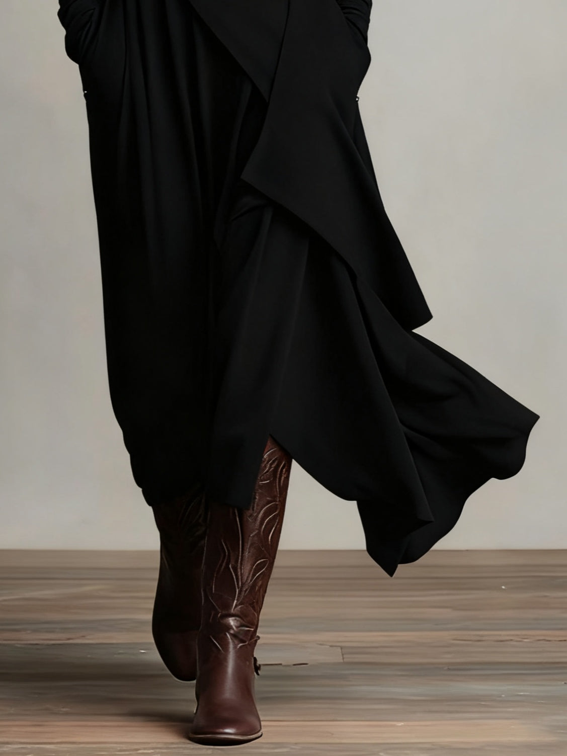 TERESA / VESTIDO MAXI PLISADO ELEGANTE