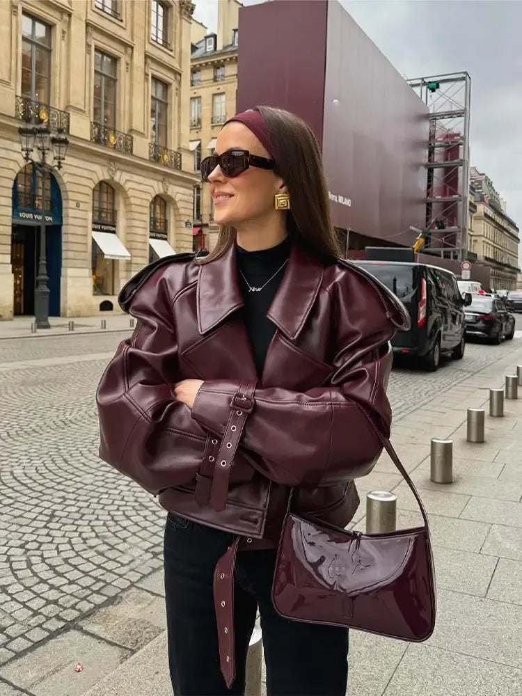 CHAQUETA ELEGANTE DE CUERO