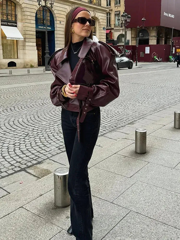 CHAQUETA ELEGANTE DE CUERO